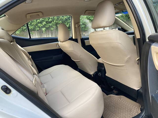 Used Toyota Corolla Altis G Petrol in Delhi