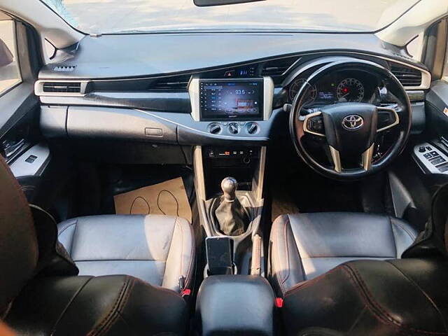 Used Toyota Innova Crysta [2016-2020] 2.4 G 8 STR [2016-2017] in Mumbai