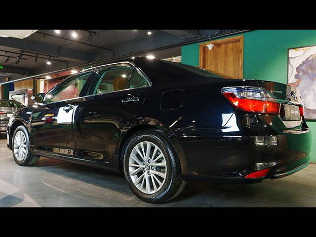 Used Toyota Camry Hybrid in Delhi