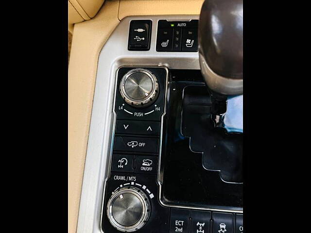 Used Toyota Land Cruiser [2011-2015] LC 200 VX in Mumbai