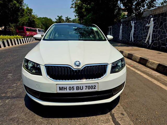 Used 2016 Skoda Octavia in Mumbai