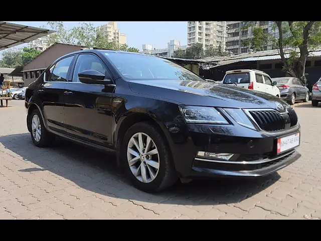 Used 2018 Skoda Octavia in Mumbai