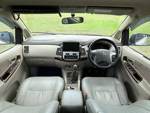 Used Toyota Innova [2013-2014] 2.5 VX 8 STR BS-III in Nashik