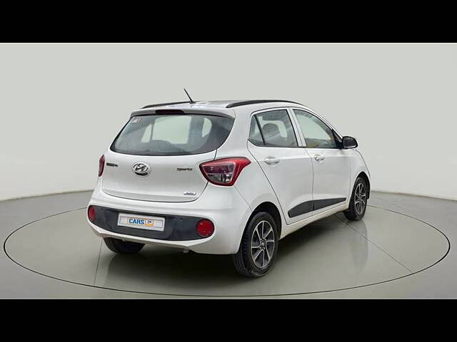 Used Hyundai Grand i10 Sportz (O) AT 1.2 Kappa VTVT [2017-2018] in Delhi