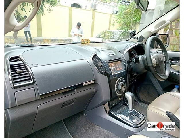 Used Isuzu MU-X [2017-2018] 4x2 in Hyderabad