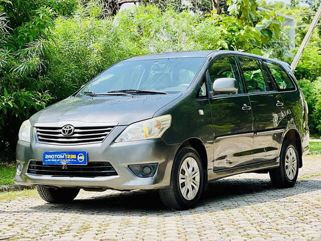 Used Toyota Innova [2012-2013] 2.5 GX 8 STR BS-III in Ahmedabad