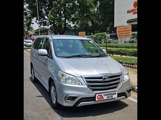 Used Toyota Innova [2013-2014] 2.5 GX 7 STR BS-III in Chandigarh