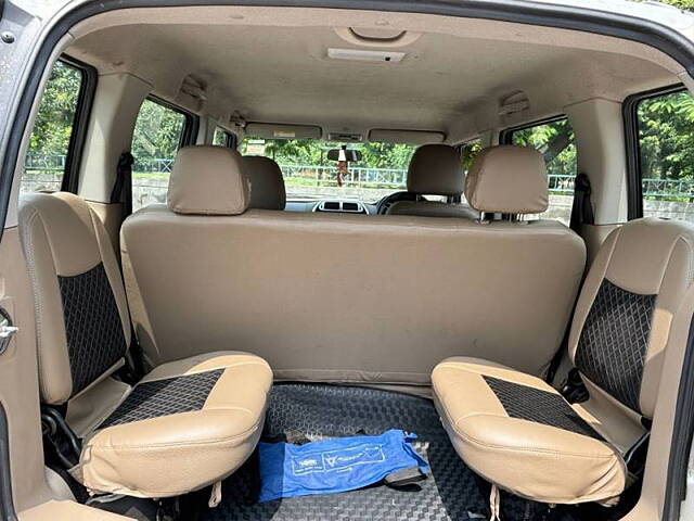 Used Mahindra TUV300 [2015-2019] T8 AMT in Noida