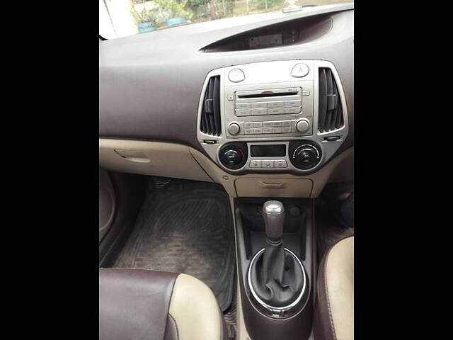 Used Hyundai i20 [2010-2012] Magna 1.4 CRDI in Vadodara