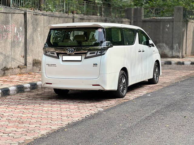 Used Toyota Vellfire VIP – Executive Lounge in Delhi