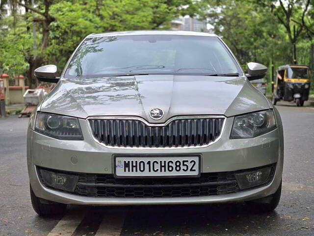 Used 2016 Skoda Octavia in Mumbai