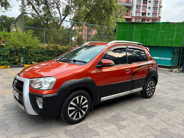 Used Toyota Etios Cross 1.2 G in Kolkata