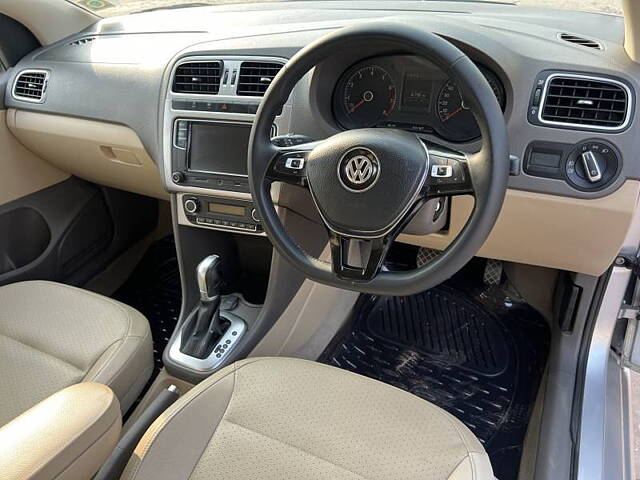 Used Volkswagen Vento [2015-2019] Highline Plus 1.2 (P) AT 16 Alloy in Delhi