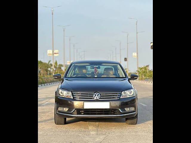 Used 2013 Volkswagen Passat in Surat