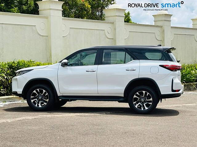 Used Toyota Fortuner Legender 2.8 4X2 AT in Kochi