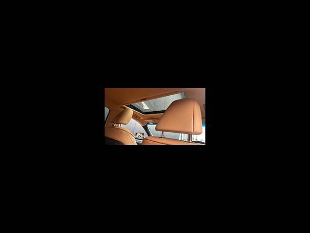 Used Lexus ES 300h Luxury in Delhi