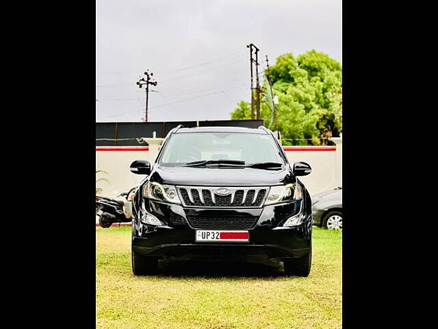 Used 2017 Mahindra XUV500 in Lucknow