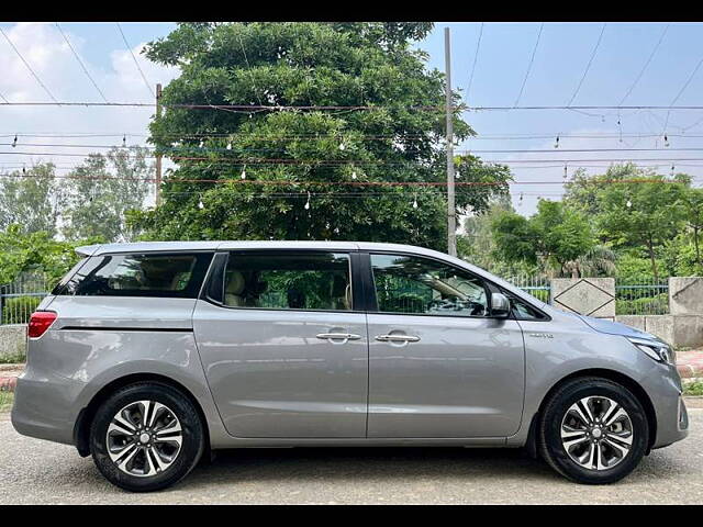 Used Kia Carnival [2020-2023] Premium 7 STR in Delhi