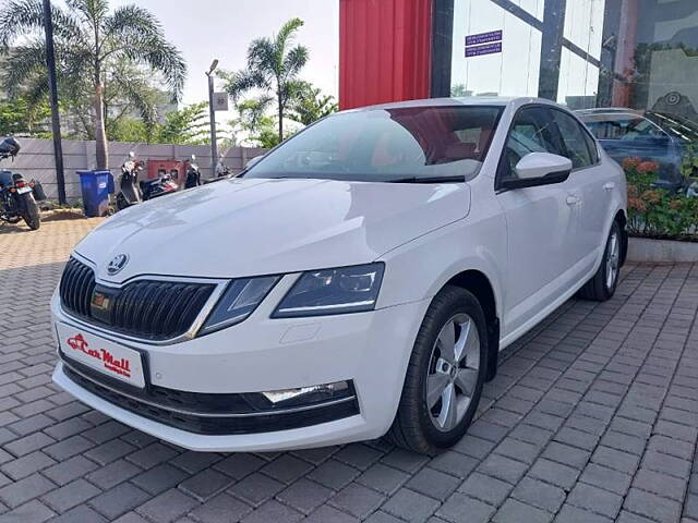 Used Skoda Octavia [2017-2021] 1.8 TSI Style Plus AT [2017] in Nashik