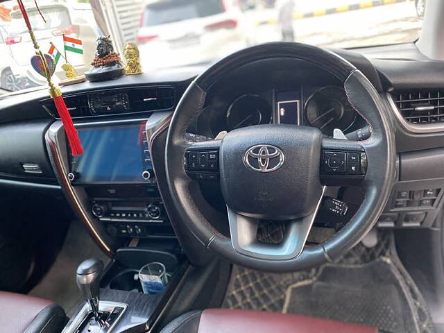 Used Toyota Fortuner Legender 2.8 4X2 AT in Lucknow