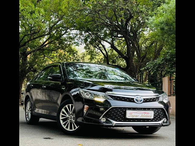 Used Toyota Camry Hybrid in Delhi