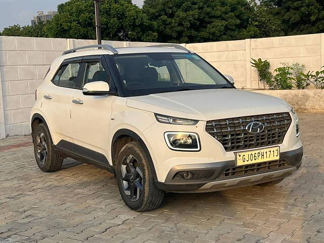 Used Hyundai Venue [2022-2023] SX (O) 1.0 Turbo DCT in Ahmedabad