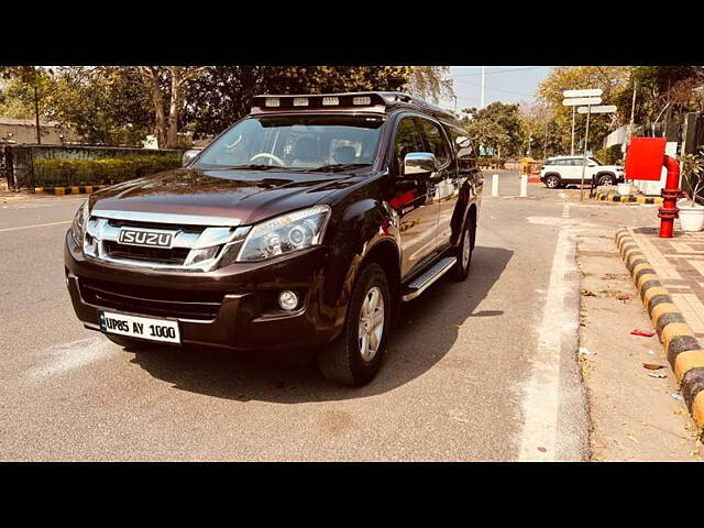 Used Isuzu D-Max V-Cross [2016-2018] 4x4 in Delhi