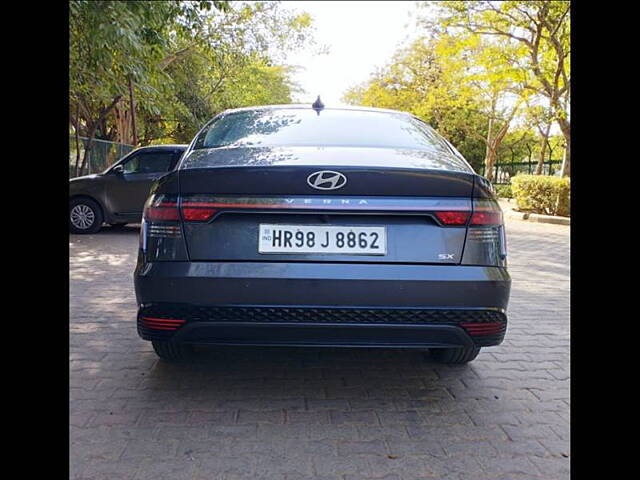 Used Hyundai Verna SX (O) 1.5 Petrol IVT in Delhi