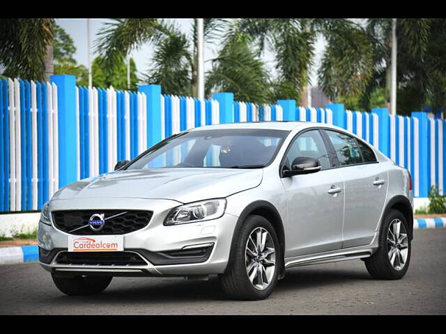 Used Volvo S60 [2015-2020] Cross Country Inscription [2016-2020] in Kolkata