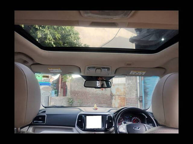 Used Mahindra XUV300 [2019-2024] W8 (O) 1.2 Petrol AMT in Ghaziabad