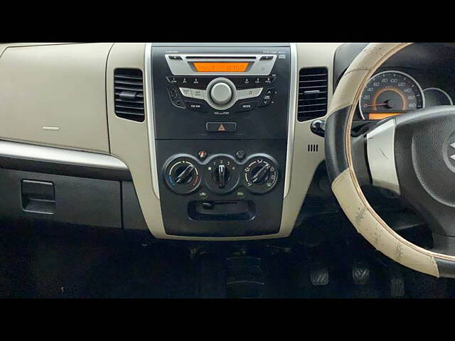 Used Maruti Suzuki Wagon R 1.0 [2014-2019] VXI in Ahmedabad