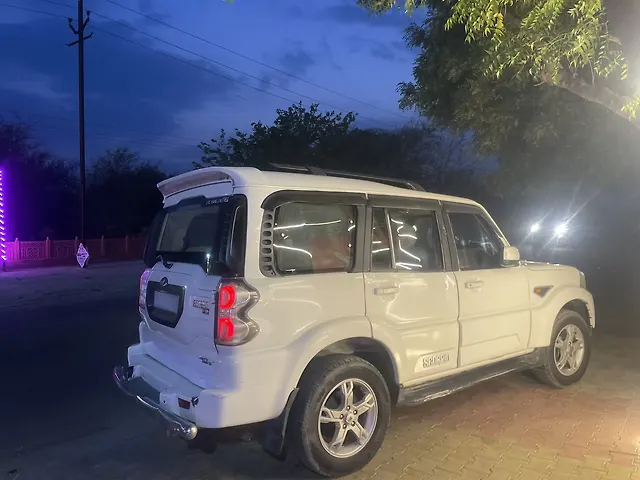 Used 2015 Mahindra Scorpio in Jaipur