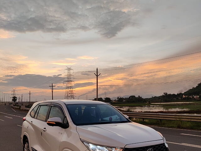 Used Toyota Innova Hycross VX Hybrid 8 STR in Vijaywada