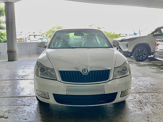 Used 2010 Skoda Laura in Mumbai