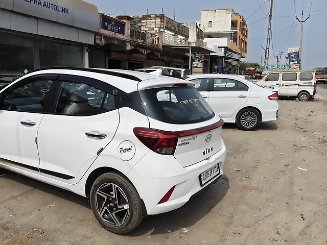 Used Hyundai Grand i10 Nios Sportz (O) Petrol Manual in Surat