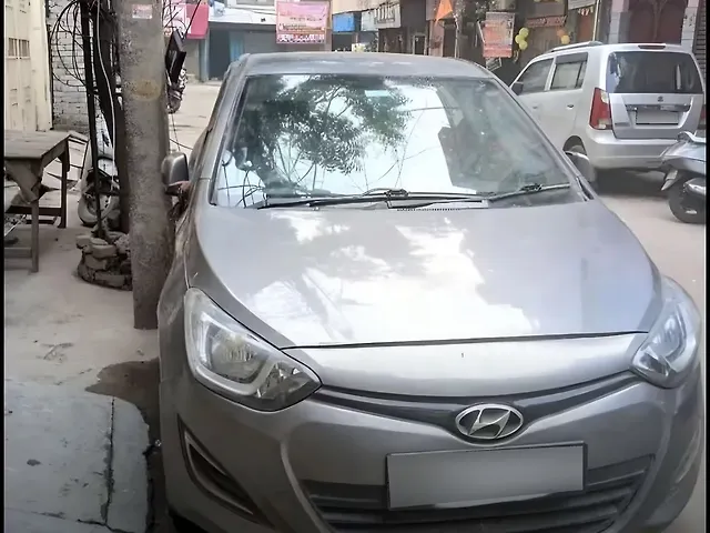 Used 2013 Hyundai i20 in Delhi