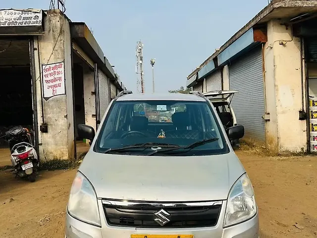 Used 2017 Maruti Suzuki Wagon R in Indore