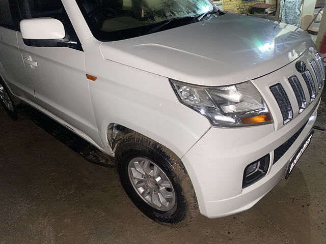 Used Mahindra TUV300 [2015-2019] T8 AMT in Gurgaon