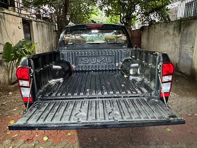 Used Isuzu D-Max V-Cross [2016-2018] 4x4 in Rohtak