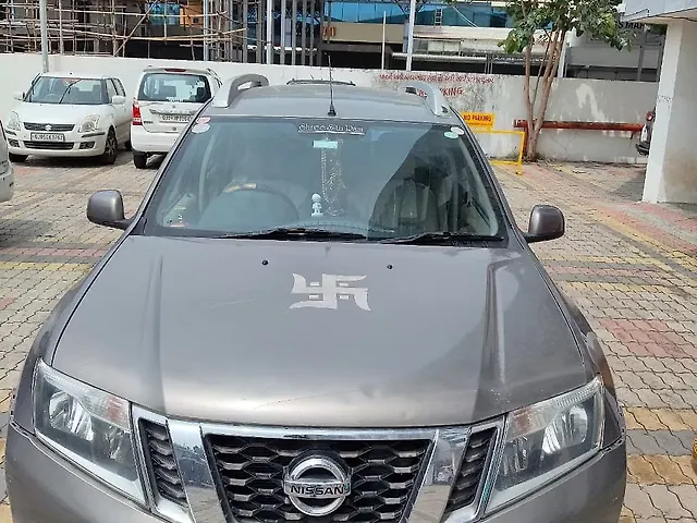 Used 2013 Nissan Terrano in Surat Used 2013 Nissan Terrano in Surat