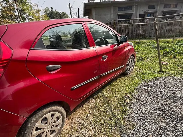 Used Hyundai Eon Magna + in Guwahati