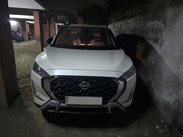 Used 2025 Nissan Magnite in Mumbai