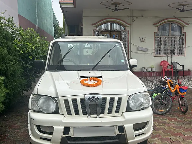 Used 2014 Mahindra Scorpio in Varanasi
