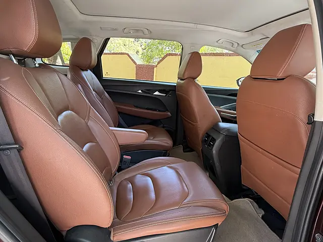 Used MG Hector Plus [2020-2023] Sharp 2.0 Diesel Turbo MT 6-STR Dual Tone in Kota