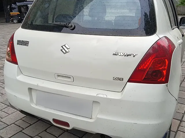 Used Maruti Suzuki Swift  [2010-2011] ZXi 1.2 BS-IV in Kolhapur
