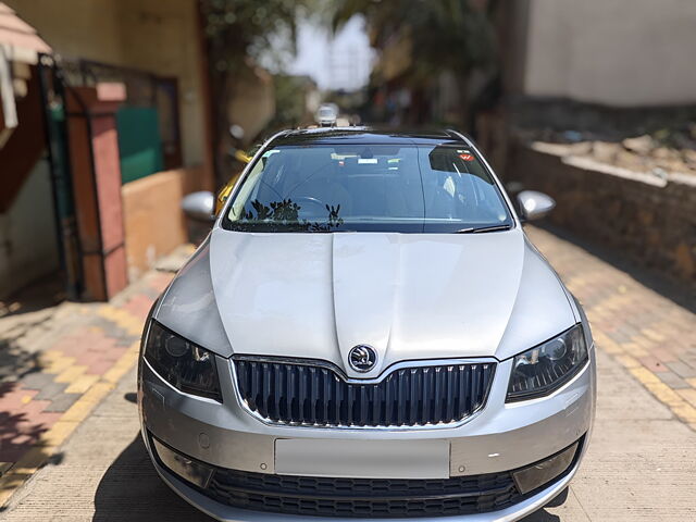 Used 2016 Skoda Octavia in Pune