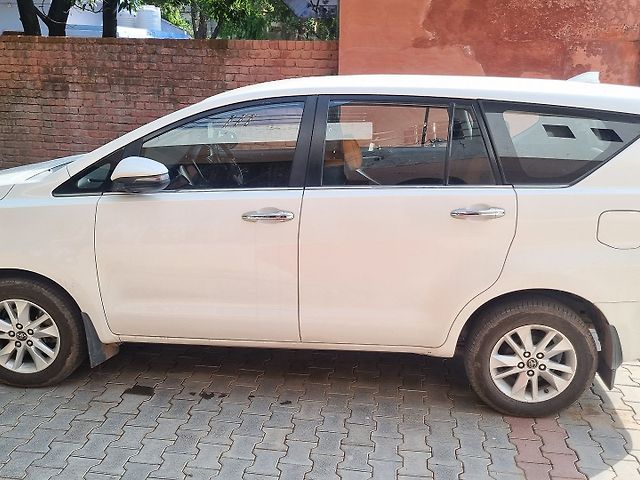 Used 2018 Toyota Innova Crysta in Fatehpur