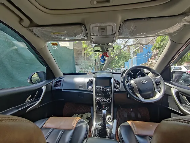 Used Mahindra XUV500 W9 [2018-2020] in Dehradun