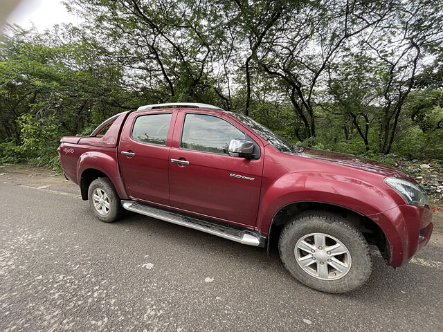 Used Isuzu D-Max V-Cross [2016-2018] 4x4 in Delhi