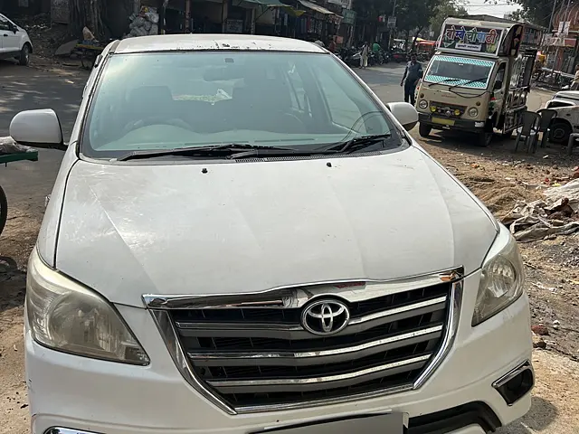Used 2011 Toyota Innova in Vidisha